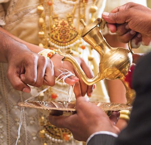 திருமணங்களில் வீழ்ச்சியைக் கண்டுள்ள இலங்கை! 1 unnamed 2
