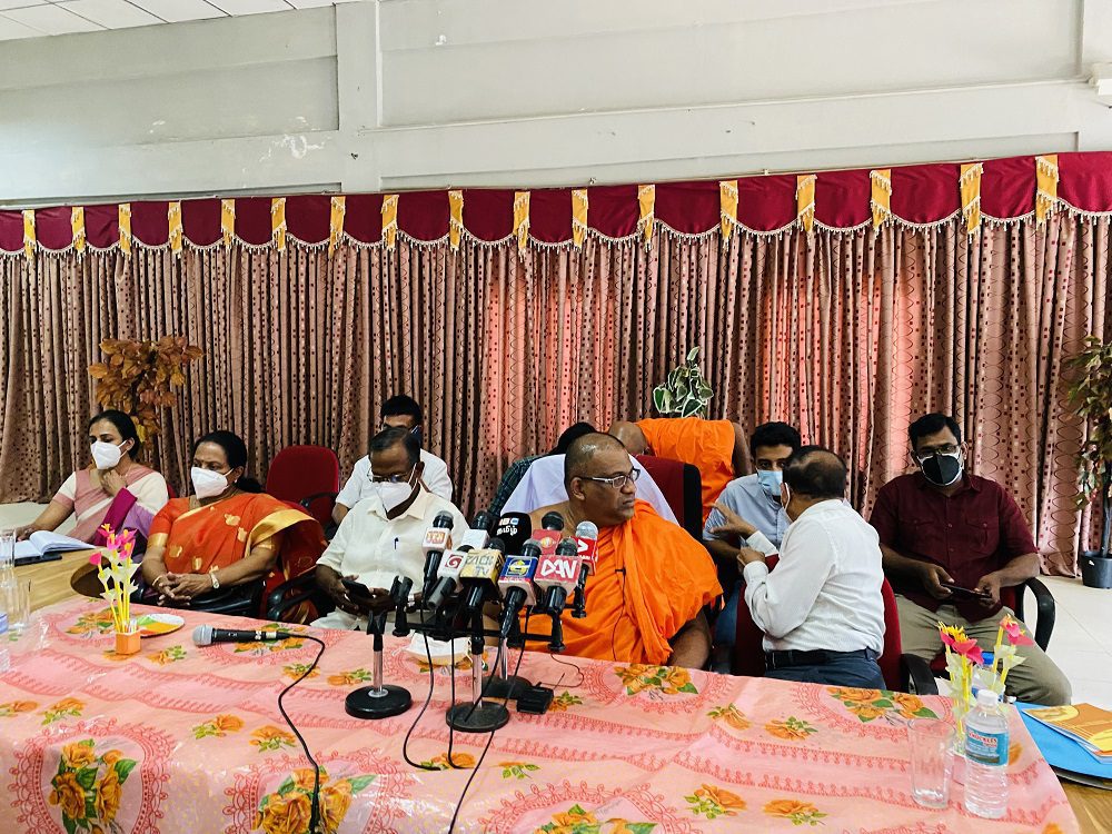 கிழக்கில் தமிழ் பெண்கள் முஸ்லிம்களால் மதம் மாற்றப்படுகிறார்களா? 1 21 619b9965bcd90