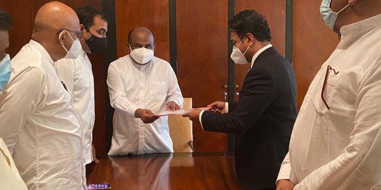 மனுஷ எம்.பிக்கெதிராக நடவடிக்கை எடுங்கள் - எம்.பிக்கள் கோரிக்கை!! 3 3 3