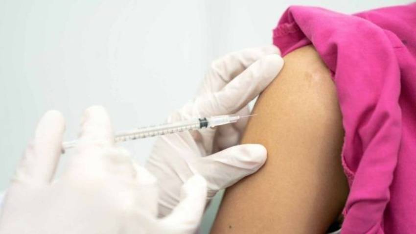 4ஆவது டோஸ் தடுப்பூசியை செலுத்த ரெடியான நாடு! 1 Vaccine
