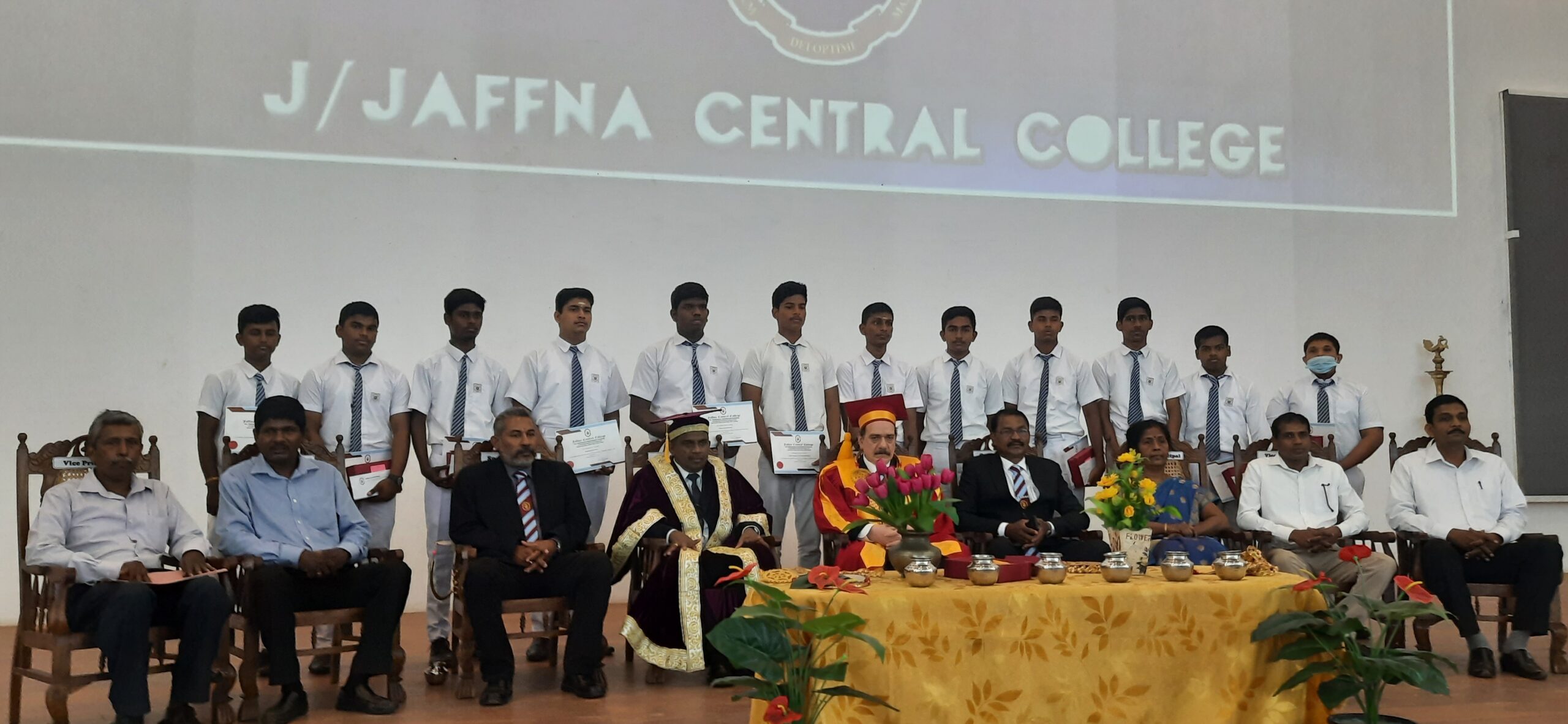 யாழ் மத்திய கல்லூரியில் புலமைப்பரிசில் வழங்கும் நிகழ்வு 1 20220126 110829 scaled