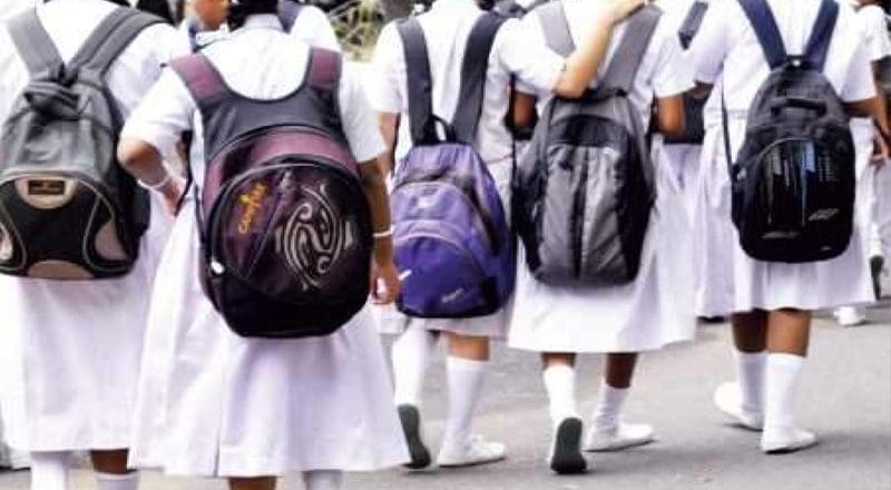 மூன்று நாட்களுக்கே பாடசாலைகள்! 1 piasri fernando