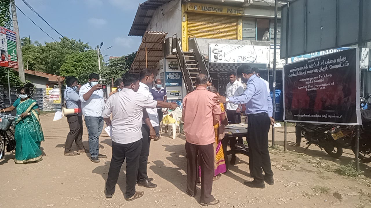 பயங்கரவாத தடைச்சட்டம்! - யாழில் இன்றும் கையெழுத்து வேட்டை 6 IMG 20220225 WA0006