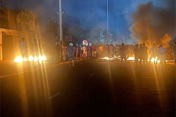 களனியிலும் மக்கள் ஆர்ப்பாட்டம்! 1 10 1