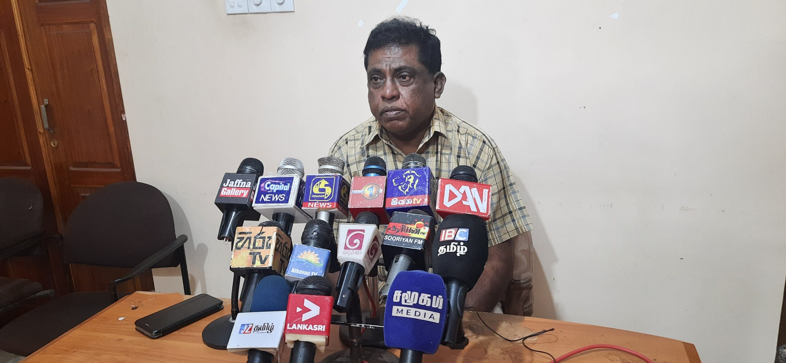 சர்வதேசத்தின் தலைமையில் பொதுசன வாக்கெடுப்பு! - வடக்கு கிழக்கில் அவசியம் என்கிறார் சிவாஜி 1 20220301 112043 scaled