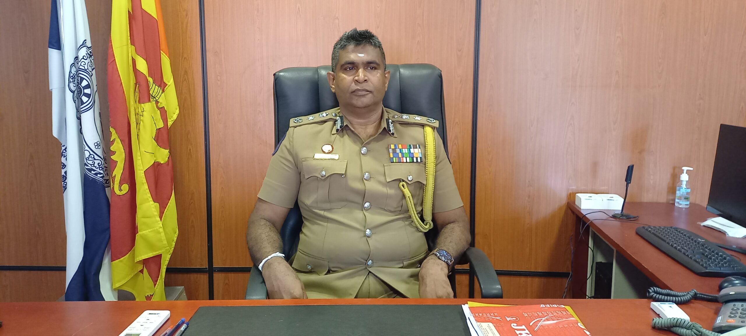 பொலிஸாருக்கும் பொதுமக்களுக்கும் இடையிலான இடைவெளி மாற்றியமைக்கப்பட வேண்டும்! - மூத்த பிரதிப் பொலிஸ்மா அதிபர் தெரிவிப்பு 1 20220418 083851 scaled