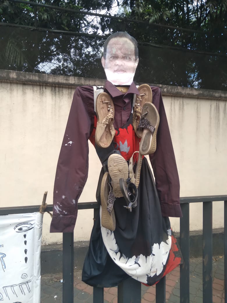 அரவிந்தகுமாருக்கு செருப்பு மாலை! 1 WhatsApp Image 2022 04 23 at 12.34.19 PM