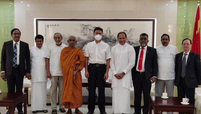 சுயாதீன எம்.பிக்களுடன் சீனத் தூதர் அவசர பேச்சு! 1 photo 1