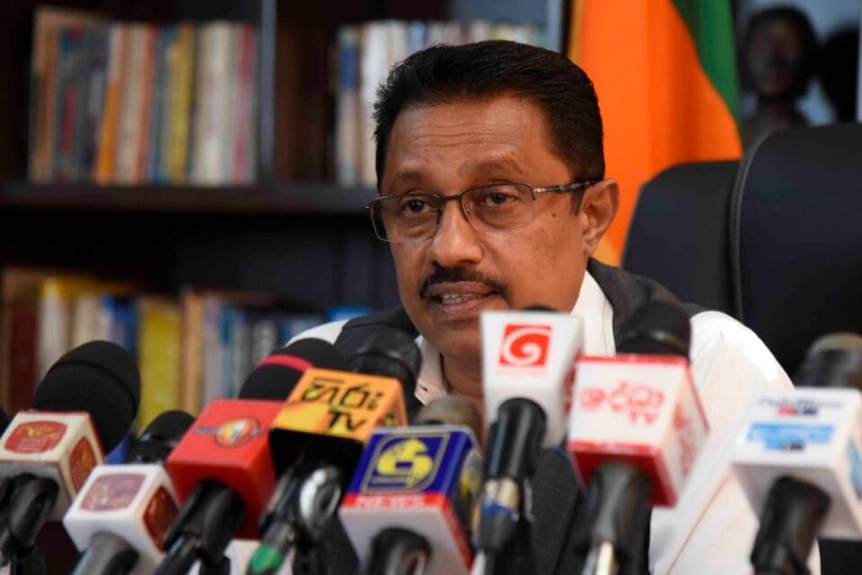 13, 14, 15ஆம் திகதிகளில் மின்சாரத் தடை இல்லை! 1 ஜனக ரத்நாயக்க