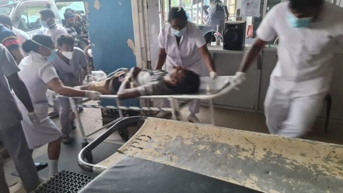 ரம்புக்கனை வெறியாட்டம்: பொலிஸ் உயர் அதிகாரிகள் மூவர் அதிரடி இடமாற்றம் 1 ரம்புக்கனை tamilnaadi