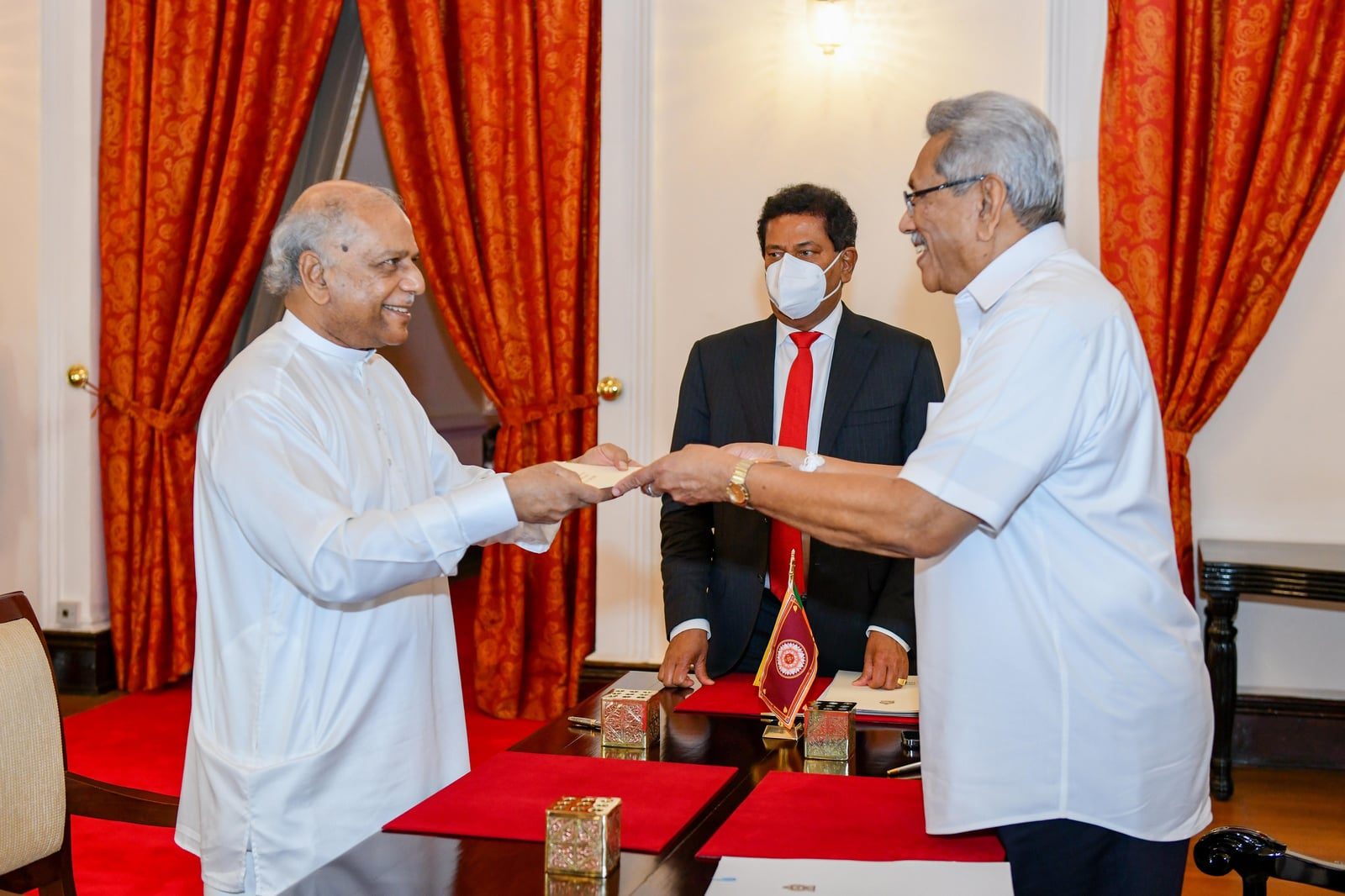 4 அமைச்சர்கள் பதவிப்பிரமாணம்! 1 dinesh