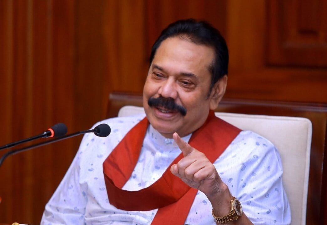 மஹிந்தவுக்கு மீண்டும் பிரதமர் பதவி!! 1 mahinda e1655273491290