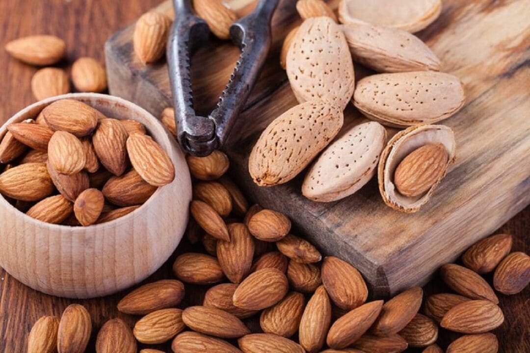 தினமும் பாதாம் சாப்பிடுவதால் இவ்வளவு நன்மைகள் கிடைக்கின்றதா? 1 nuts
