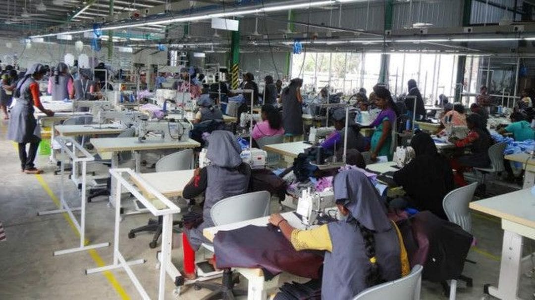 ஆடைத்தொழிற்சாலைகளுக்கு ஆபத்து! 1 160402105302 batti garment factory 640x360 bbc nocredit 1
