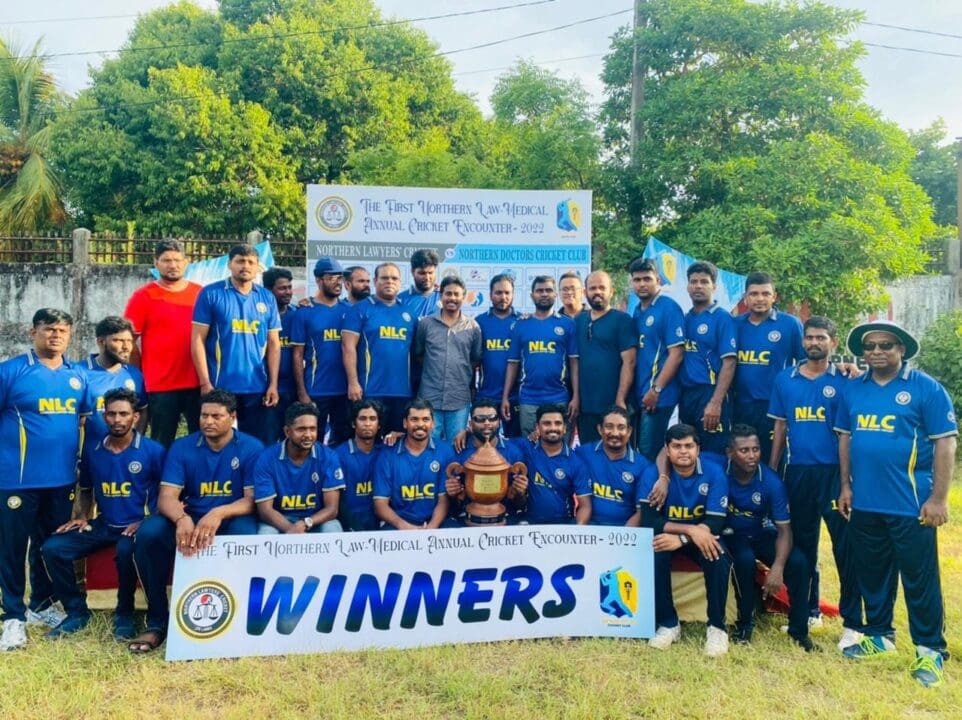 வடமாகாண சட்டத்தரணிகள் கிரிக்கெட் அணிக்கு வெற்றி! 1 6