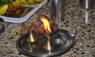 வீட்டில் பிரச்சனையா? - கற்பூரம் ஏற்றும் போது இதை செய்யுங்க 50 deepam