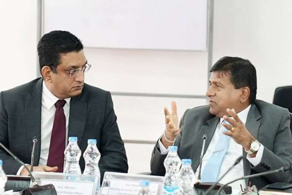 அகதிகளுக்கு விசேட குழு! 1 image 02a1209431