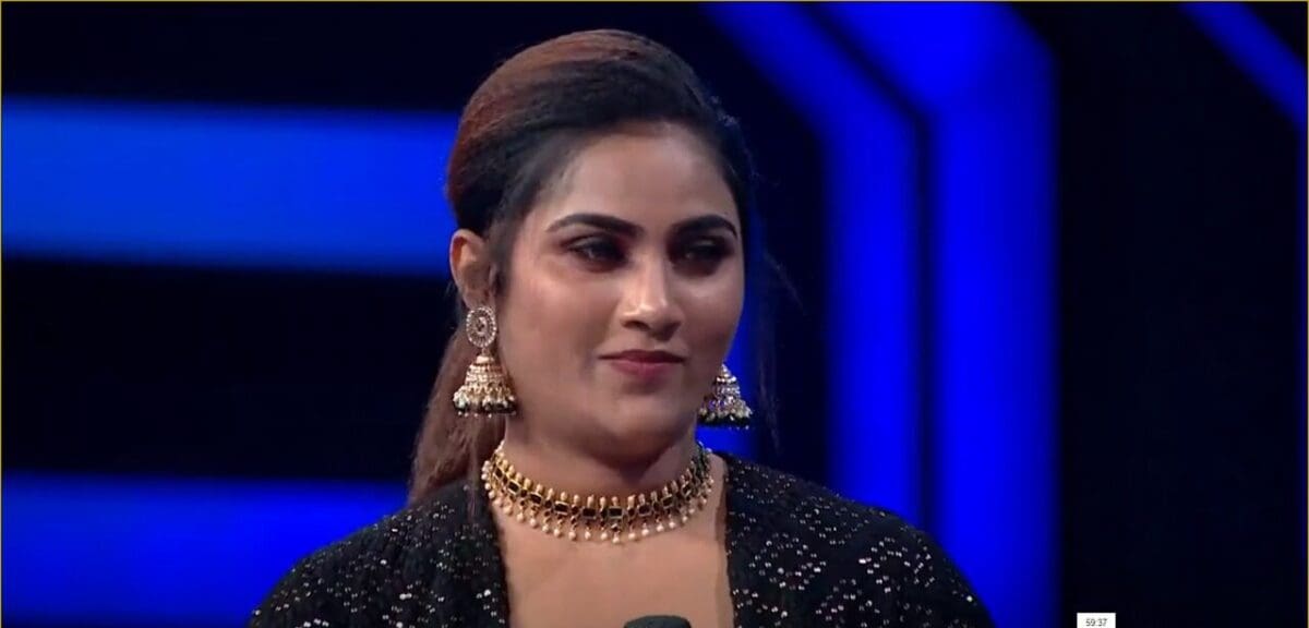 பிக் பாஸ் வீட்டில் திடீரெனெ நுழைந்த மைனா 1 WhatsApp Image 2022 10 17 at 2.49.34 AM e1665955239458