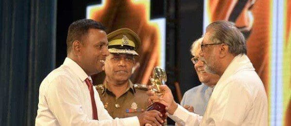 தமிழ் அரசியல் கைதிக்கு விருது 1 image ddec92fb7f