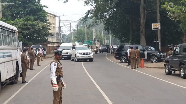 வவுனியாவில் ஜனாதிபதி - செய்தி சேகரிக்க தடை 1 image 03e6368b45