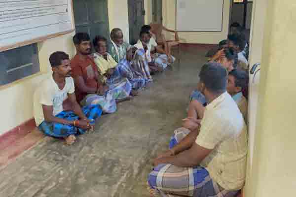 இந்திய மீனவர்களுக்கு மறியல்! 1 image 54a5383ce7