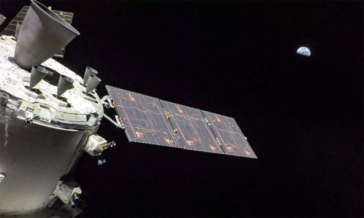 பயணத்தை முடித்து பூமிக்கு புறப்பட்டது ஒரியன் விண்கலம் 1 orion